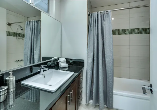 $899,000 | 490 East Molino Road, Palm Springs, CA 92262