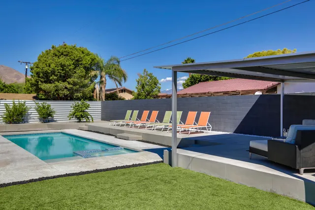 $899,000 | 490 East Molino Road, Palm Springs, CA 92262