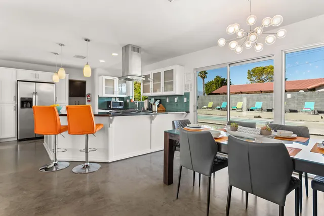 $899,000 | 490 East Molino Road, Palm Springs, CA 92262