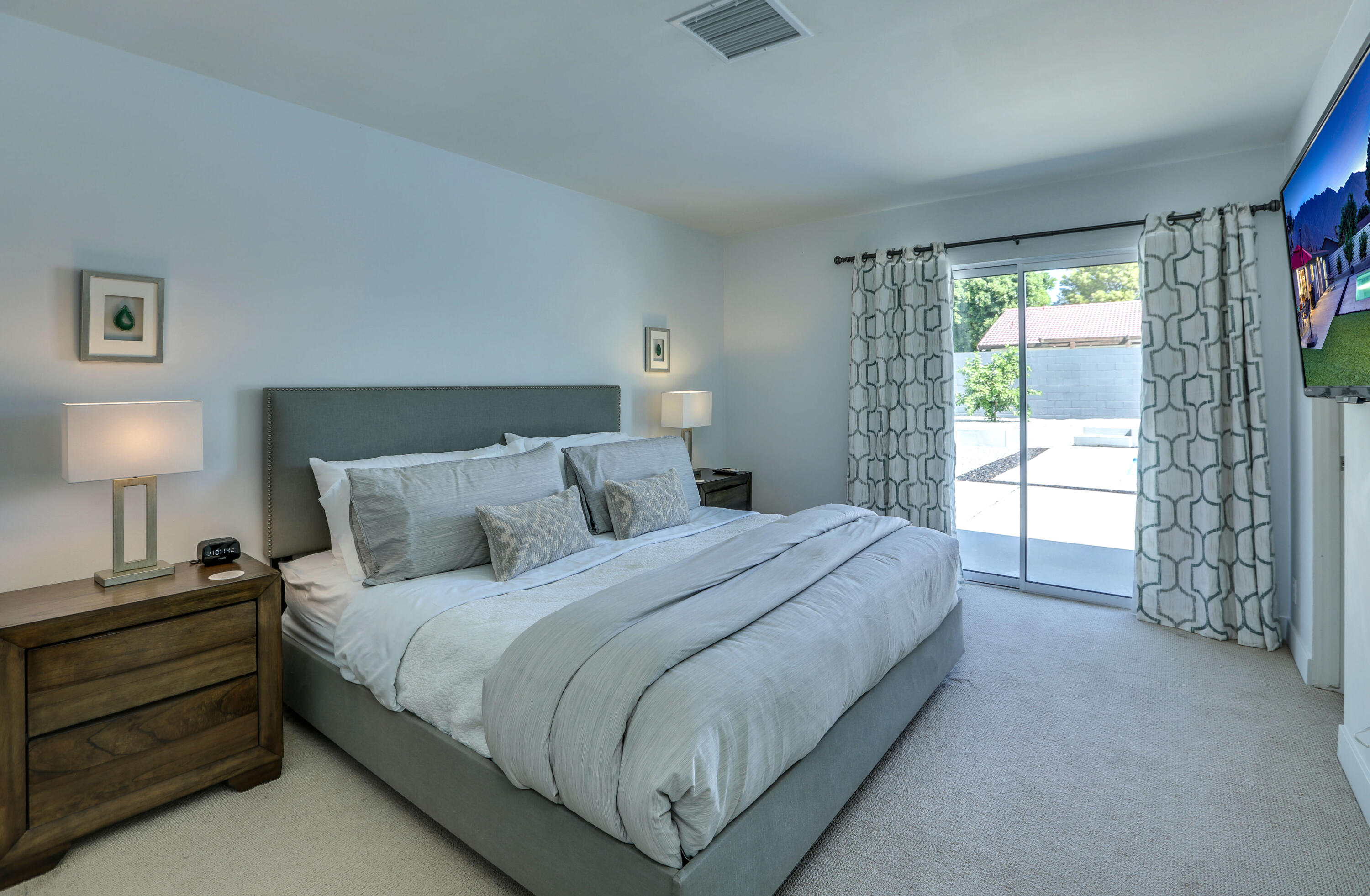 490 East Molino Road Palm Springs, CA 92262 - Photo 10 of 25 19