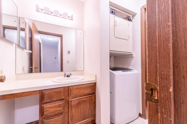 $147,000 | 350 Shelard Parkway, Unit 206, St. Louis Park, MN 55426