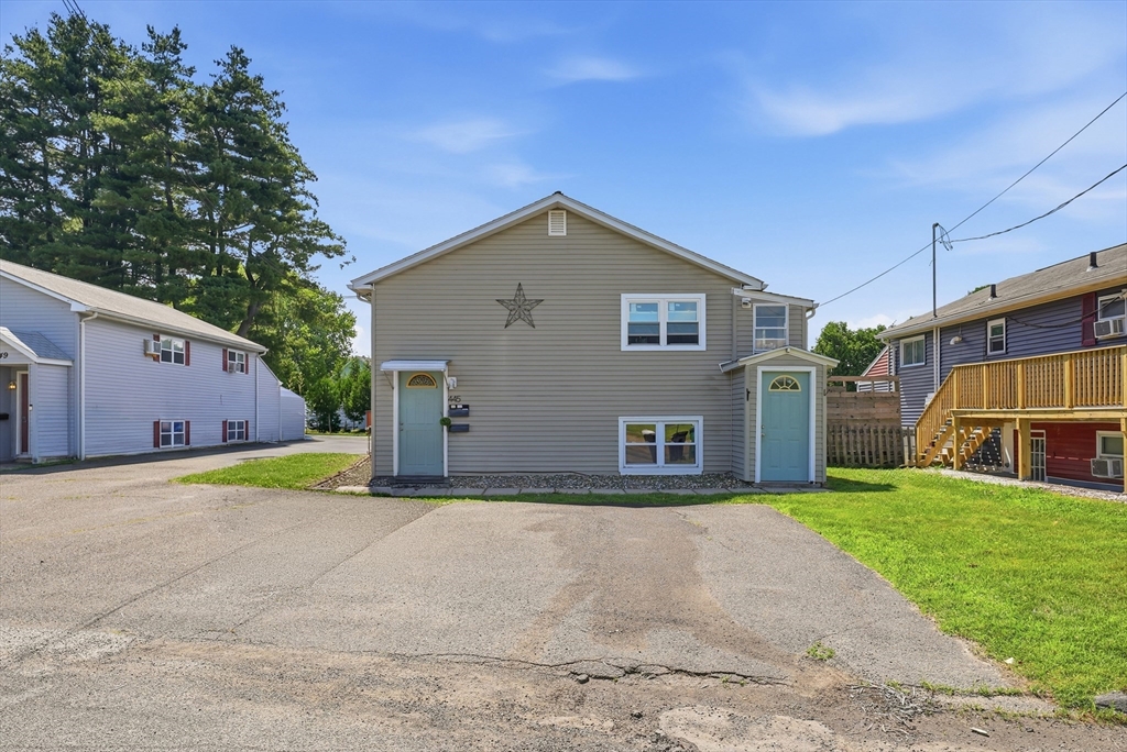 445 Old Field Road Chicopee, MA 01013 - Photo 2 of 39