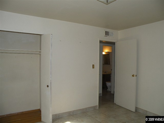 1735 Auburn Way Reno, NV 89502 - Photo 7 of 9 a view of an empty room