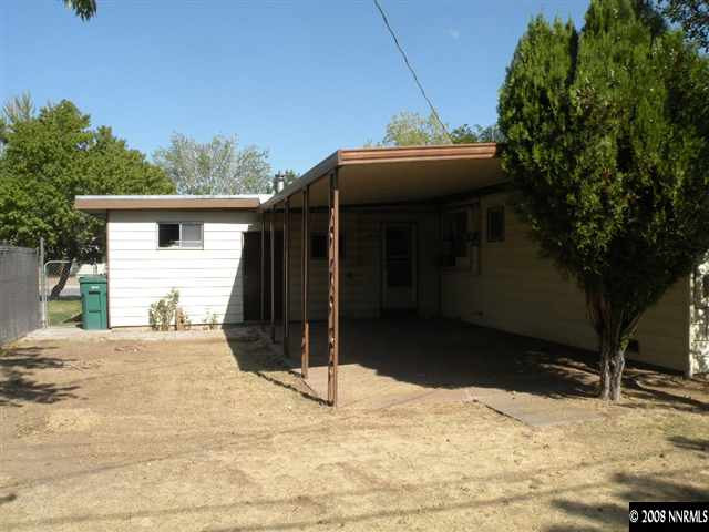 1735 Auburn Way Reno, NV 89502 - Photo 9 of 9 a side view of a house