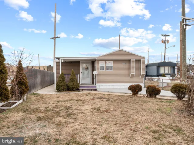 a house view with a outdoor space