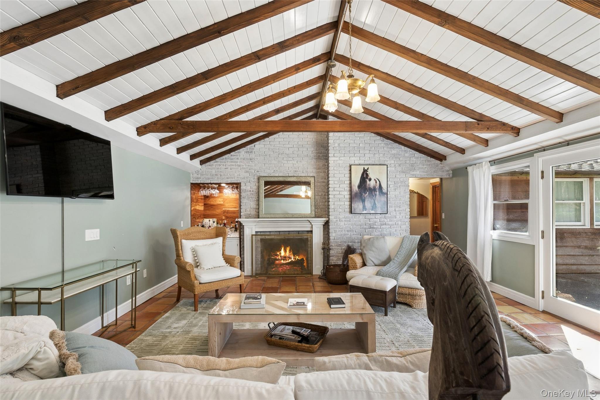 85 Cove Road Oyster Bay, NY 11771 - Photo 18 of 46