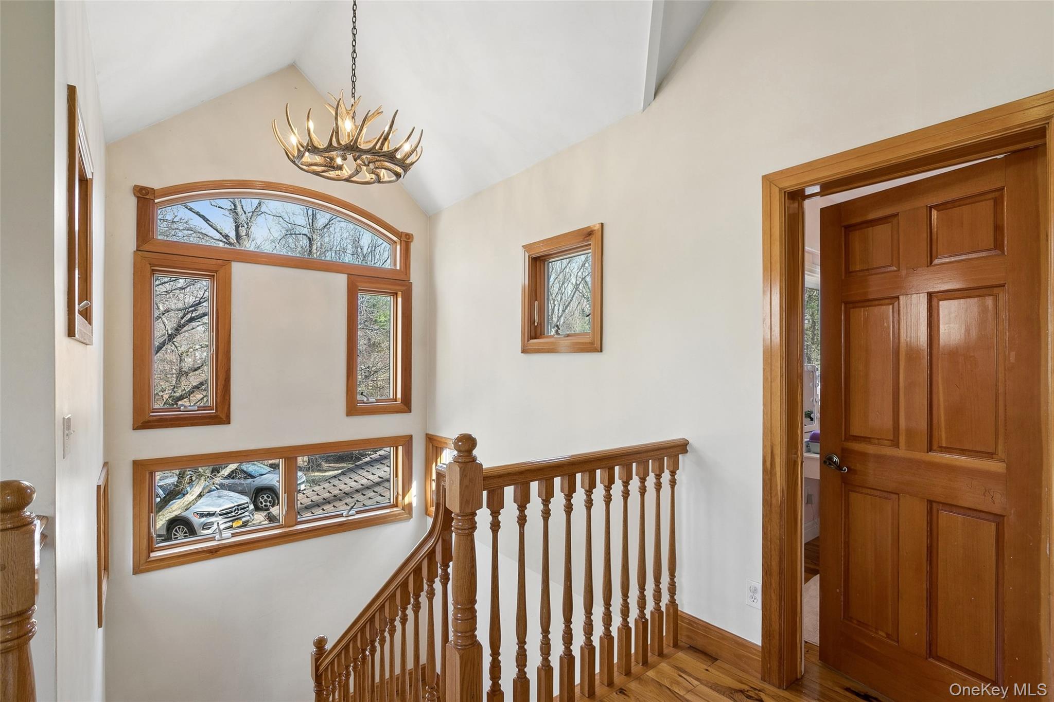 85 Cove Road Oyster Bay, NY 11771 - Photo 27 of 46