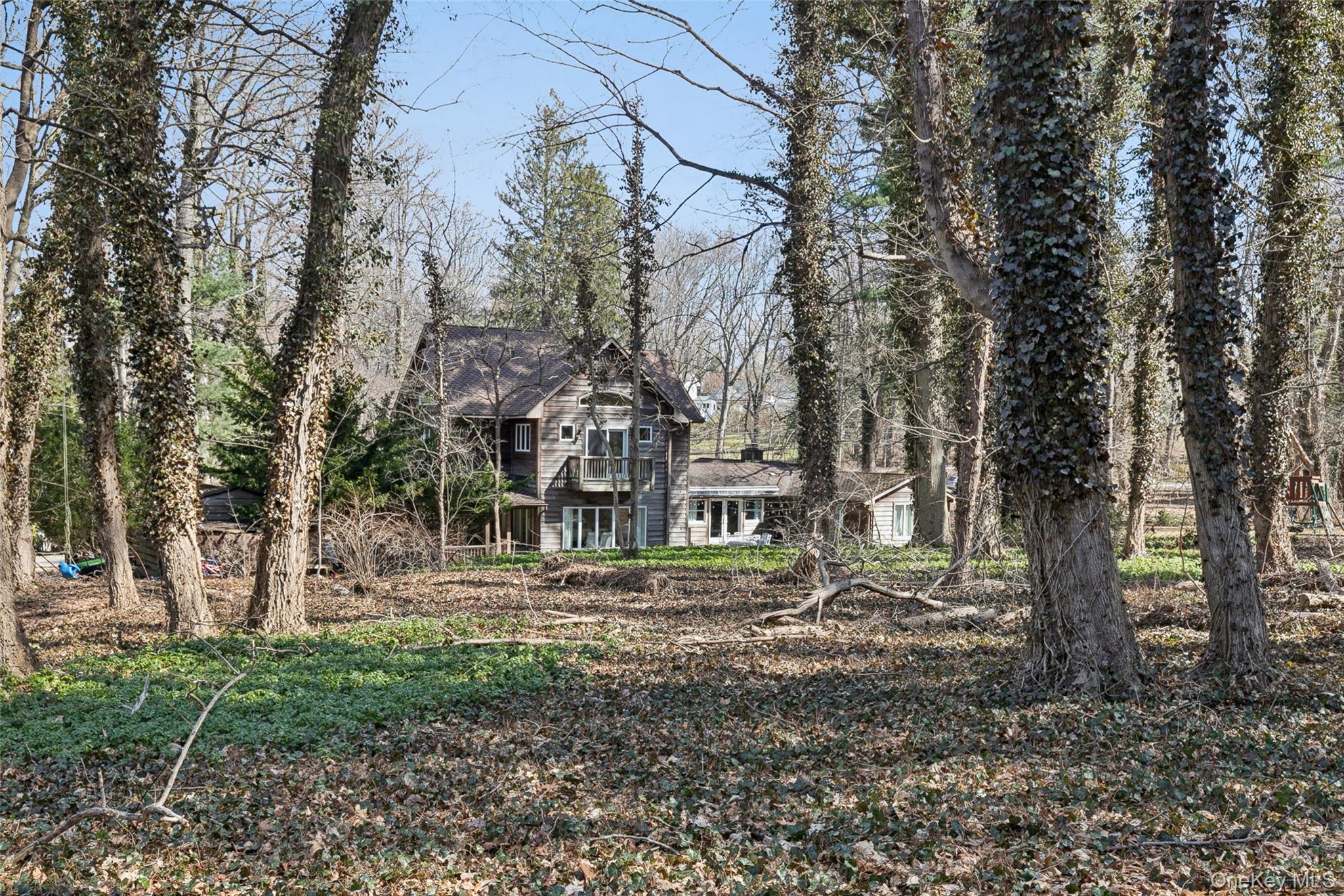 85 Cove Road Oyster Bay, NY 11771 - Photo 40 of 46