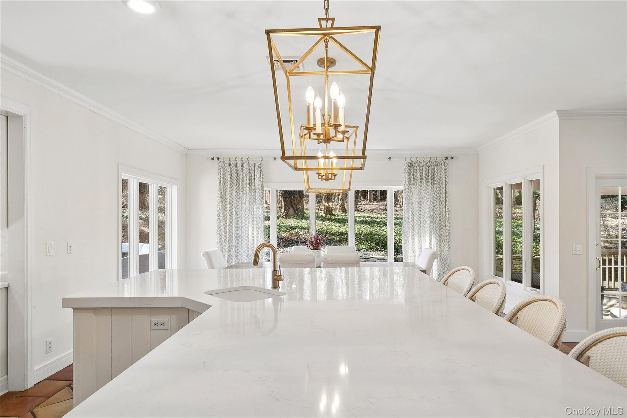 85 Cove Road Oyster Bay, NY 11771 - Photo 4 of 46