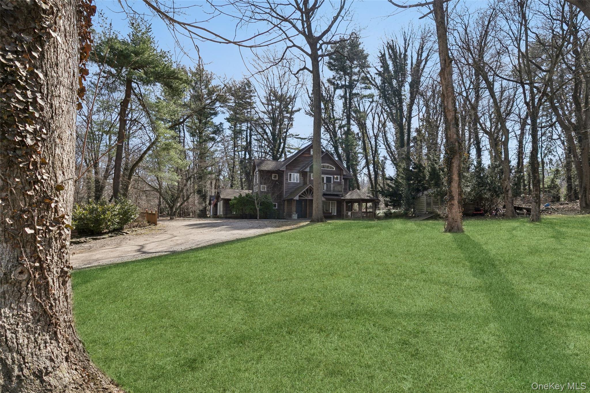 85 Cove Road Oyster Bay, NY 11771 - Photo 42 of 46