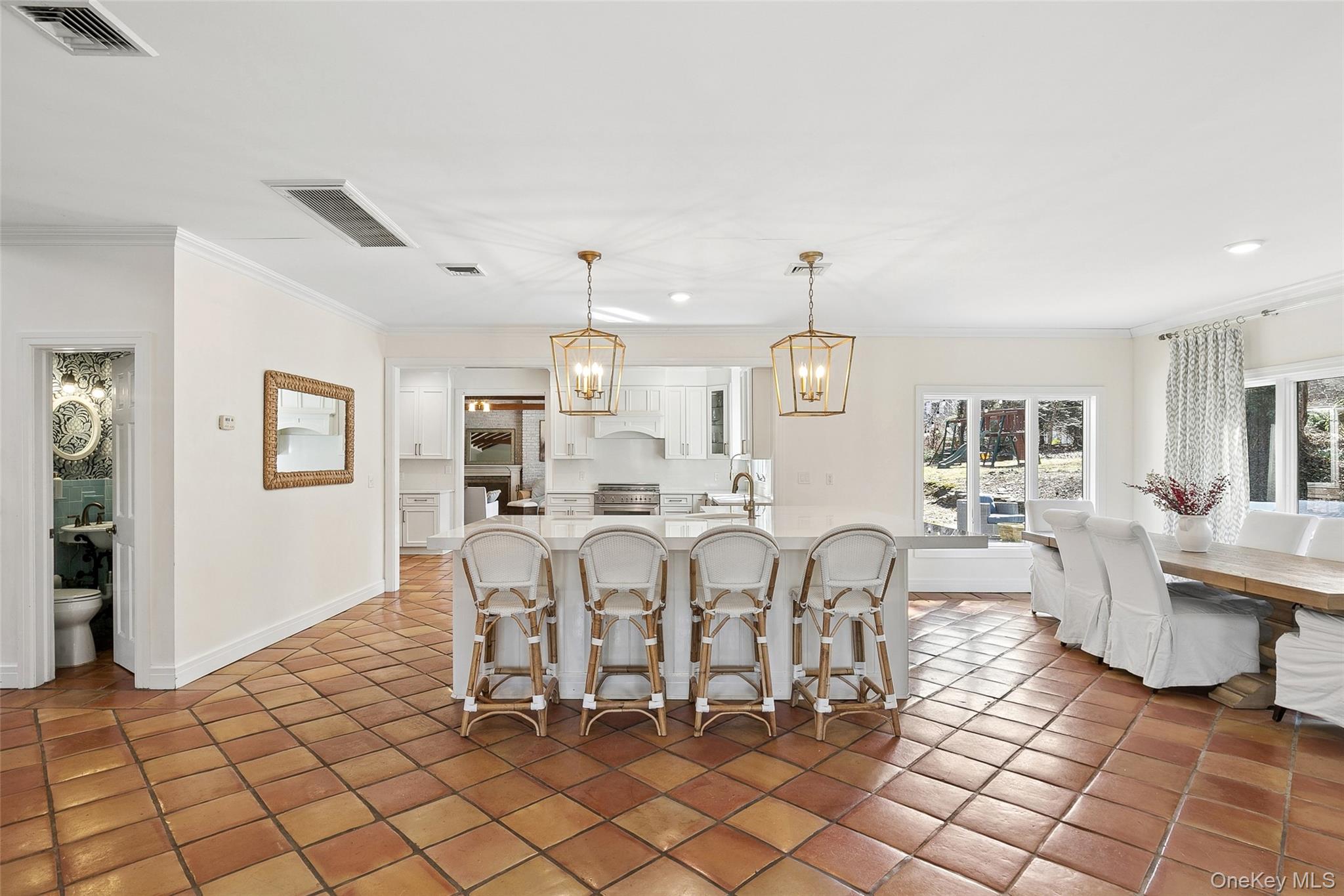 85 Cove Road Oyster Bay, NY 11771 - Photo 5 of 46