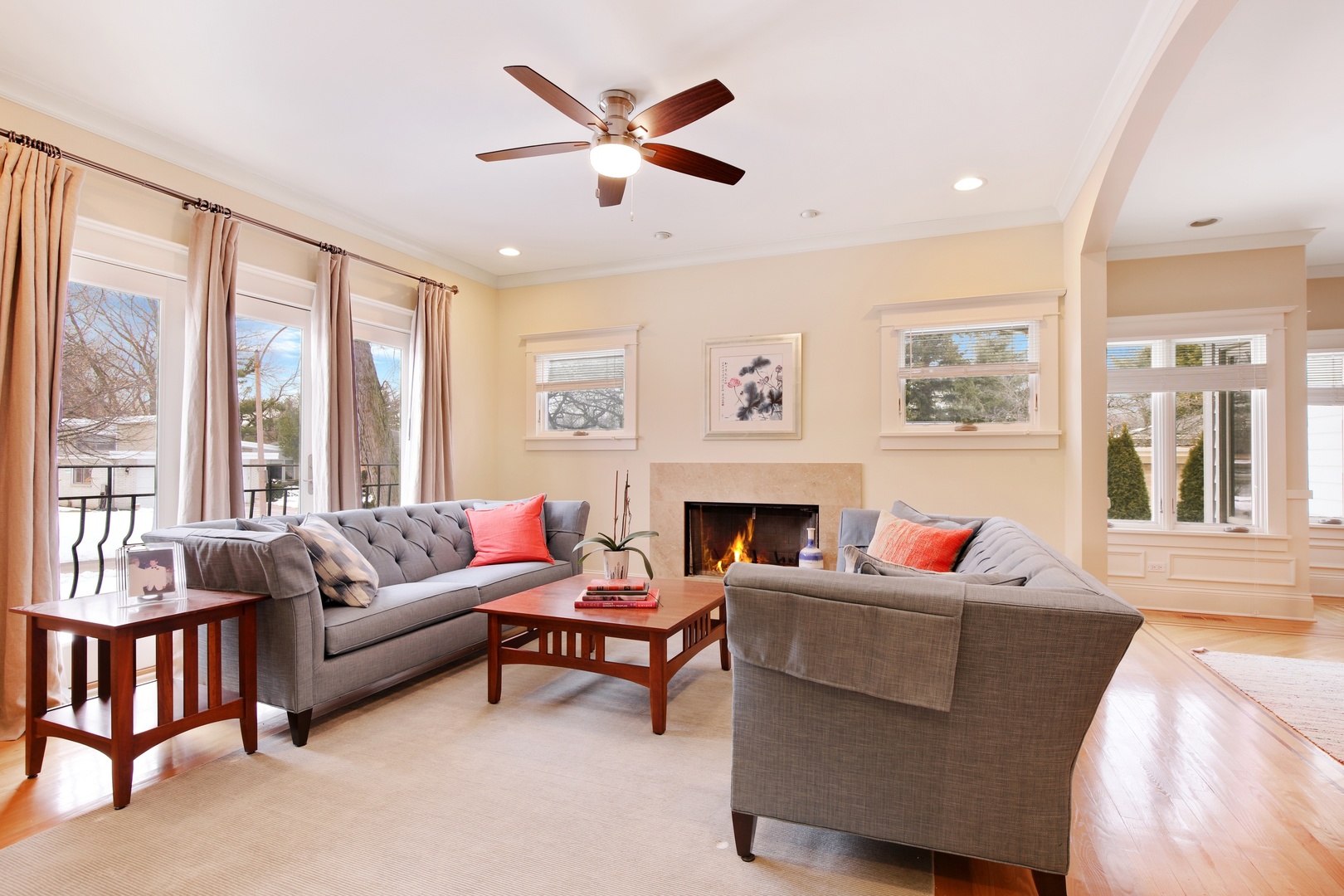 220 Locust Road Wilmette, IL 60091 - Photo 2 of 28