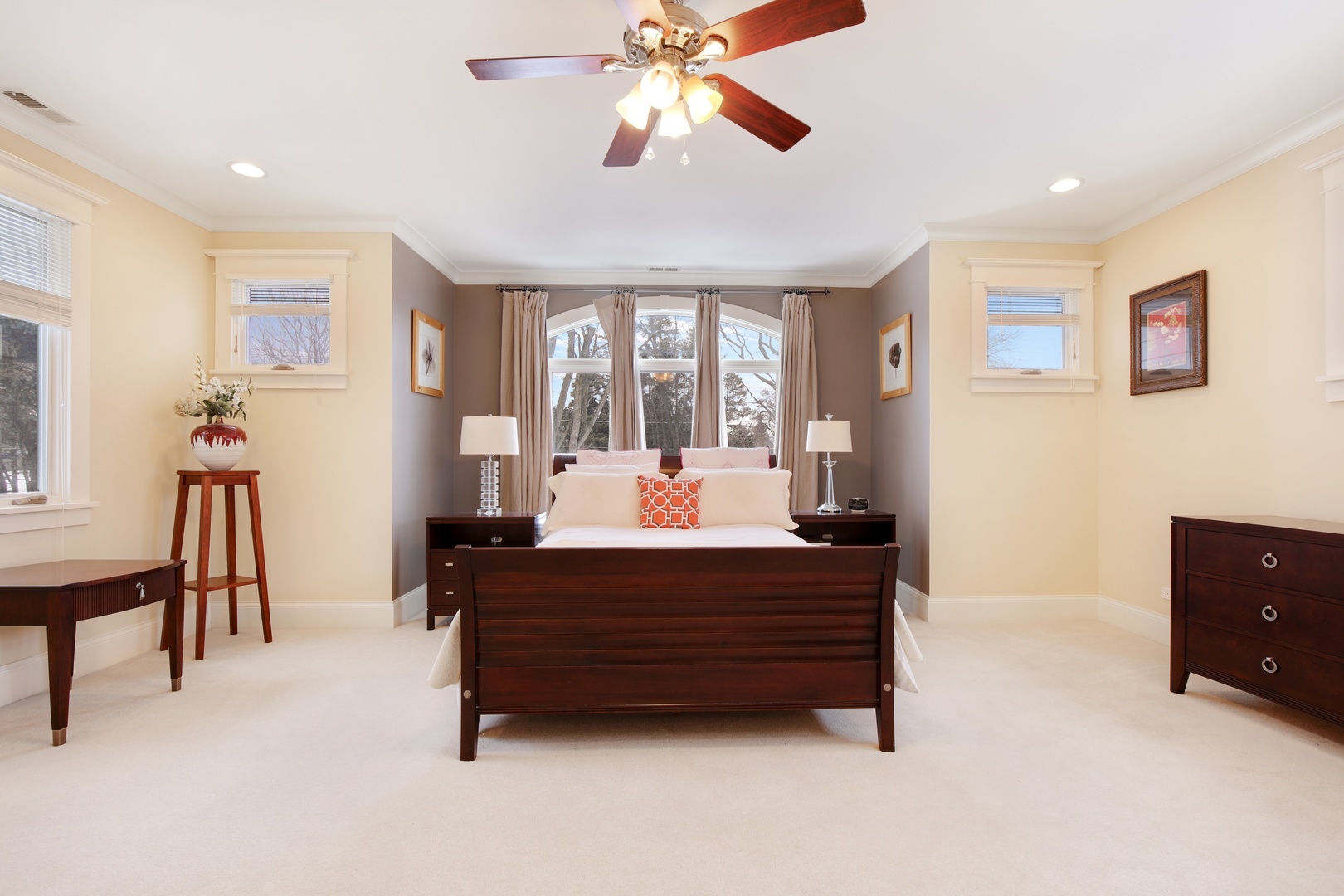 220 Locust Road Wilmette, IL 60091 - Photo 13 of 28