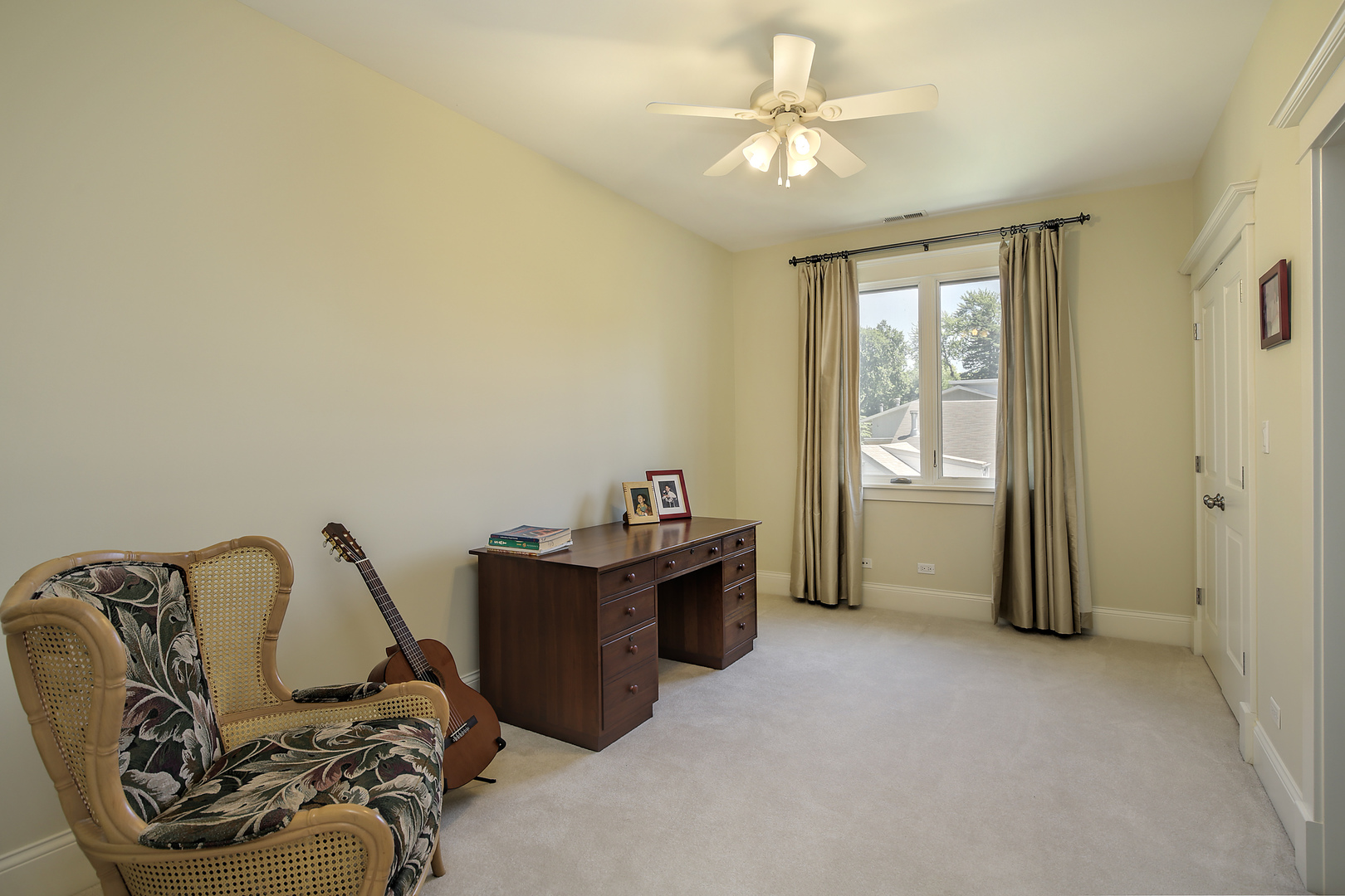 220 Locust Road Wilmette, IL 60091 - Photo 18 of 28