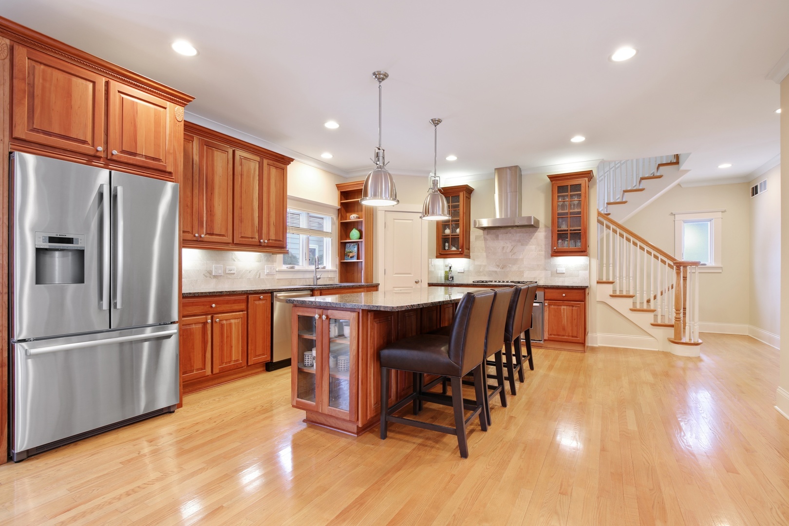 220 Locust Road Wilmette, IL 60091 - Photo 9 of 28