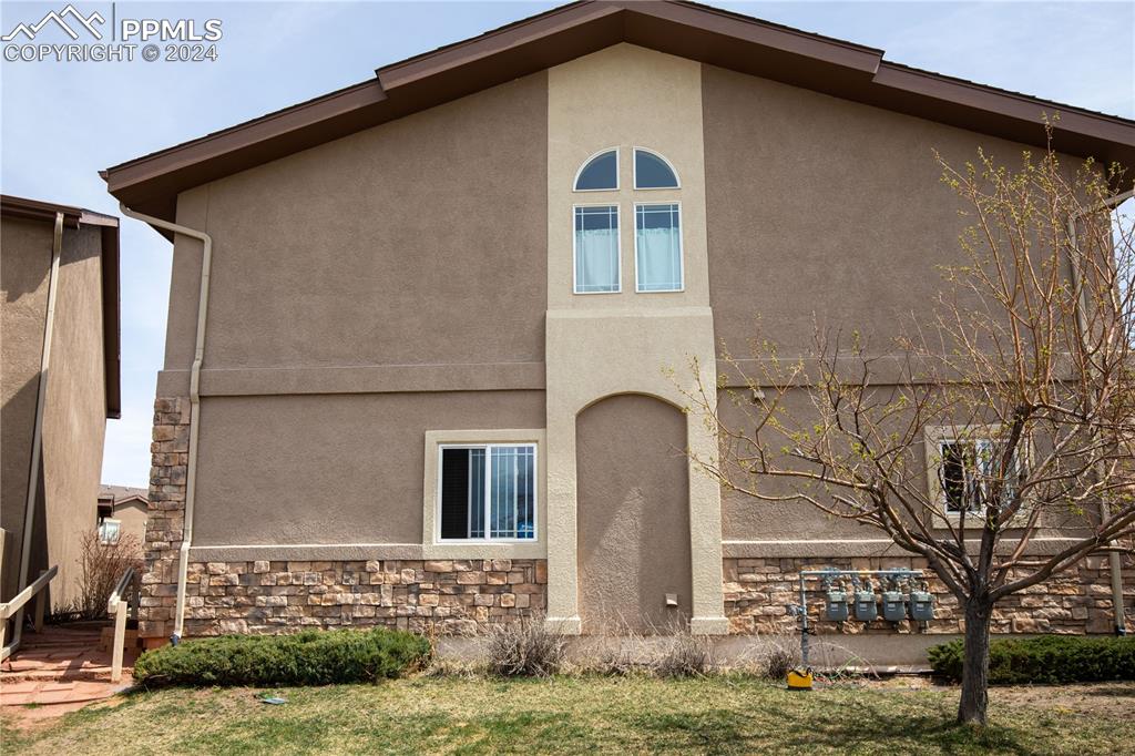 1510 York Road, Unit 103 Colorado Springs, CO 80918 - Photo 3 of 28 a front view of a house