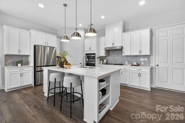 $595,000 | 18018 Grey Mossrun Drive, Charlotte, NC 28278