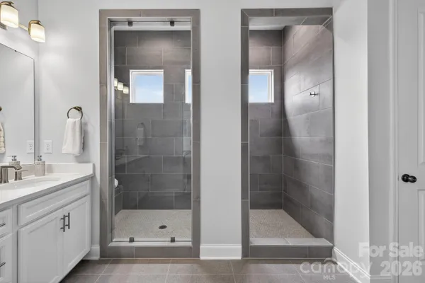 $595,000 | 18018 Grey Mossrun Drive, Charlotte, NC 28278