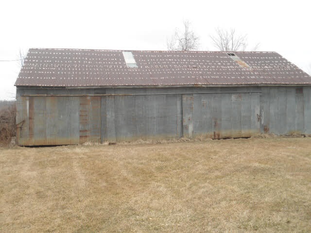 735 East Townline 16 Road Pinconning, MI 48650 - Photo 3 of 10