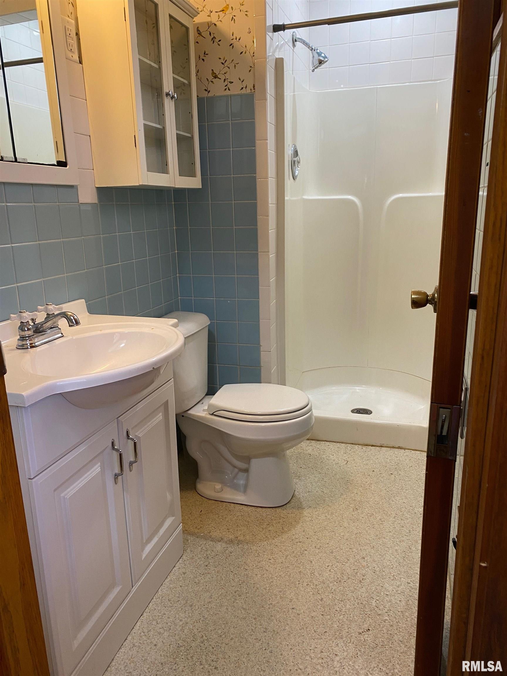 2318 East Lake Shore Drive Springfield, IL 62712 - Photo 11 of 20