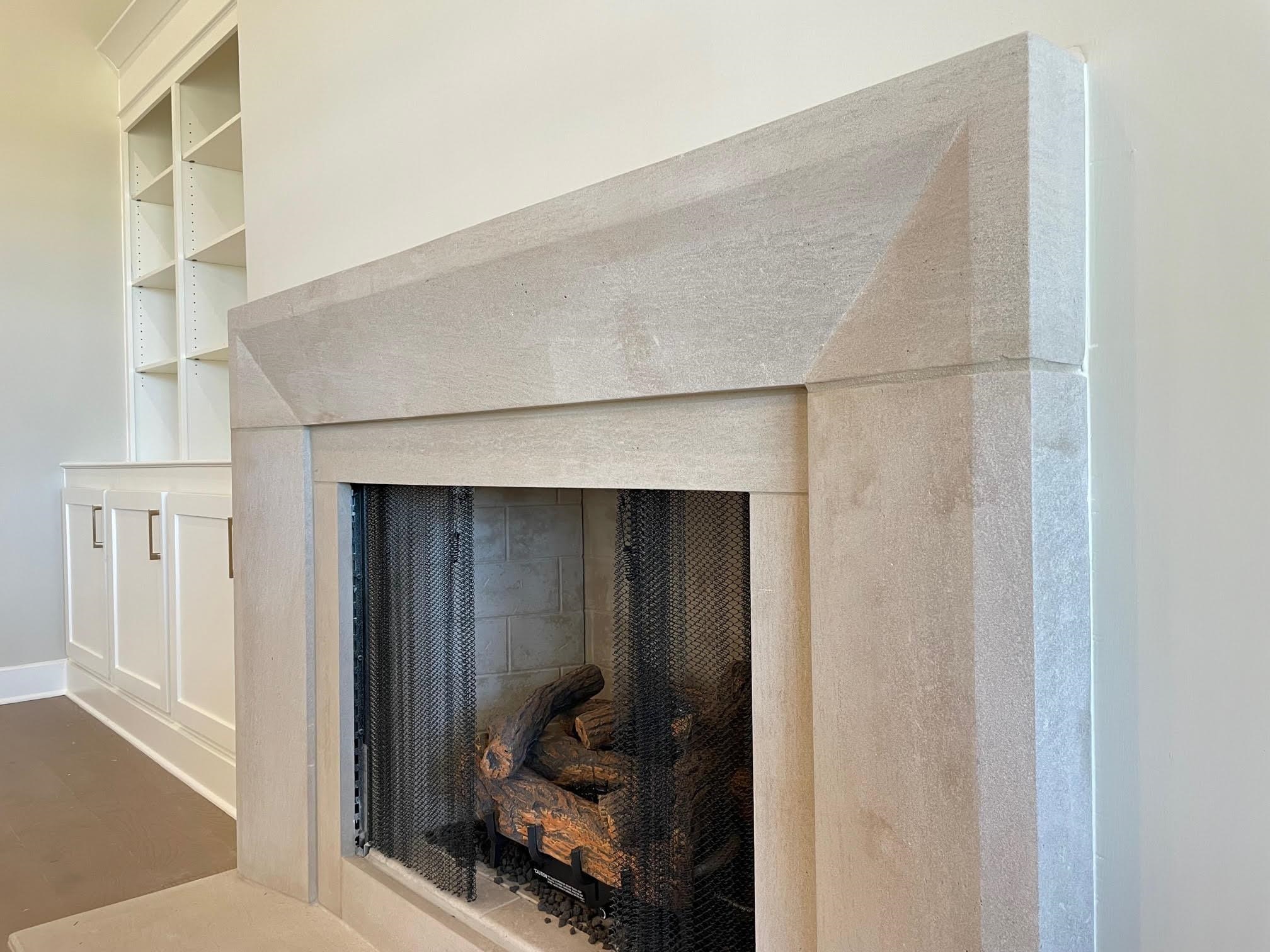 11150 Shelby Post Road Collierville, TN 38017 - Photo 25 of 25 a bathroom with a sink and mirror