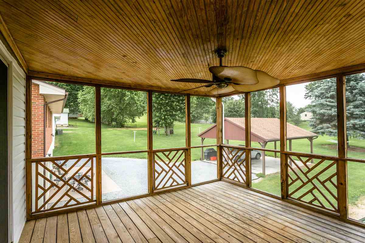 334 Amherst Road Staunton, VA 24401 - Photo 4 of 25 Gallery Image 4