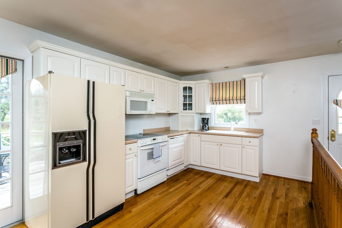 334 Amherst Road Staunton, VA 24401 - Photo 6 of 25 Gallery Image 6