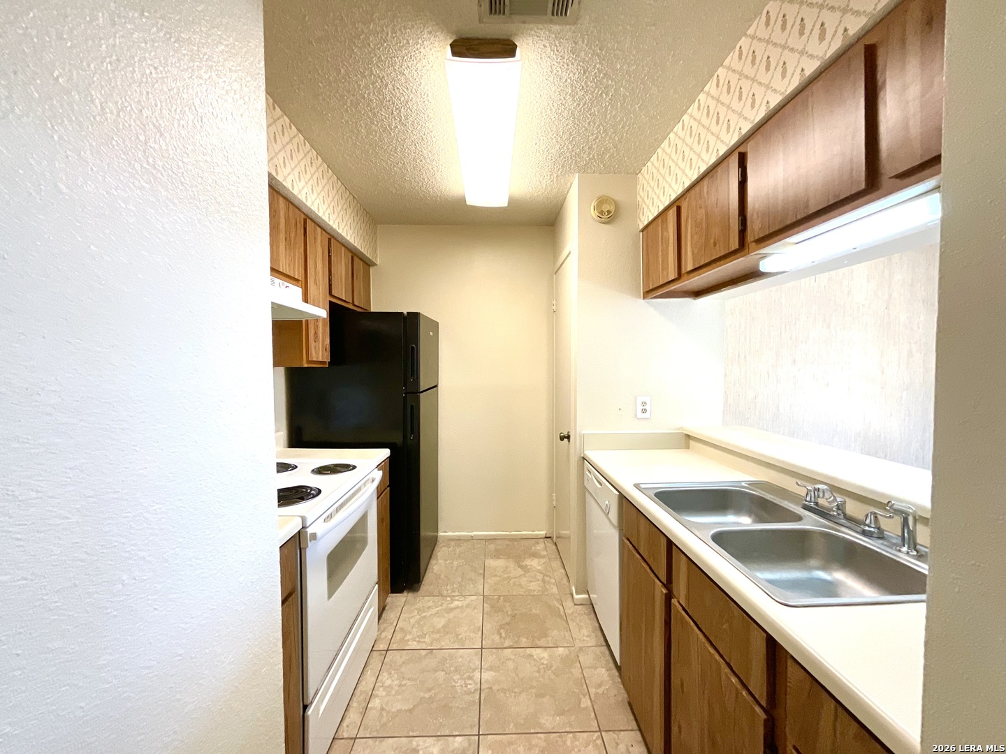14343 Judson Road, Unit 407 San Antonio, TX 78233 - Photo 10 of 25