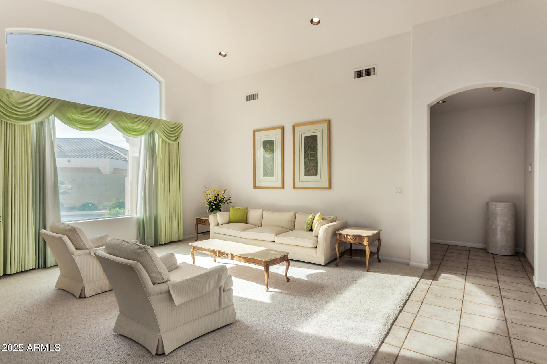 3017 East Rock Wren Road Phoenix, AZ 85048 - Photo 6 of 43 Living Room