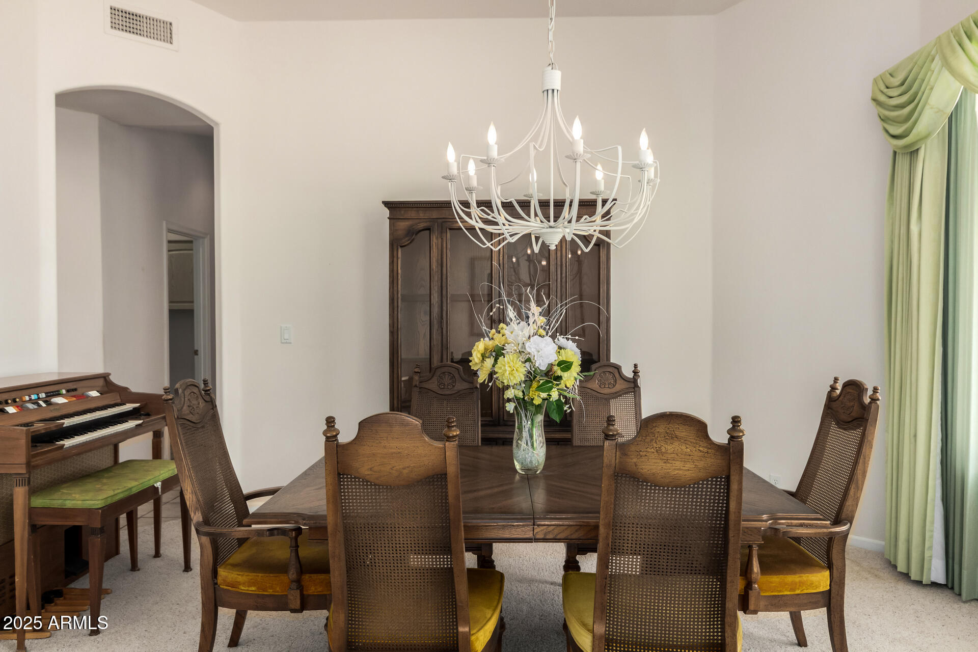 3017 East Rock Wren Road Phoenix, AZ 85048 - Photo 8 of 43 Dining Room