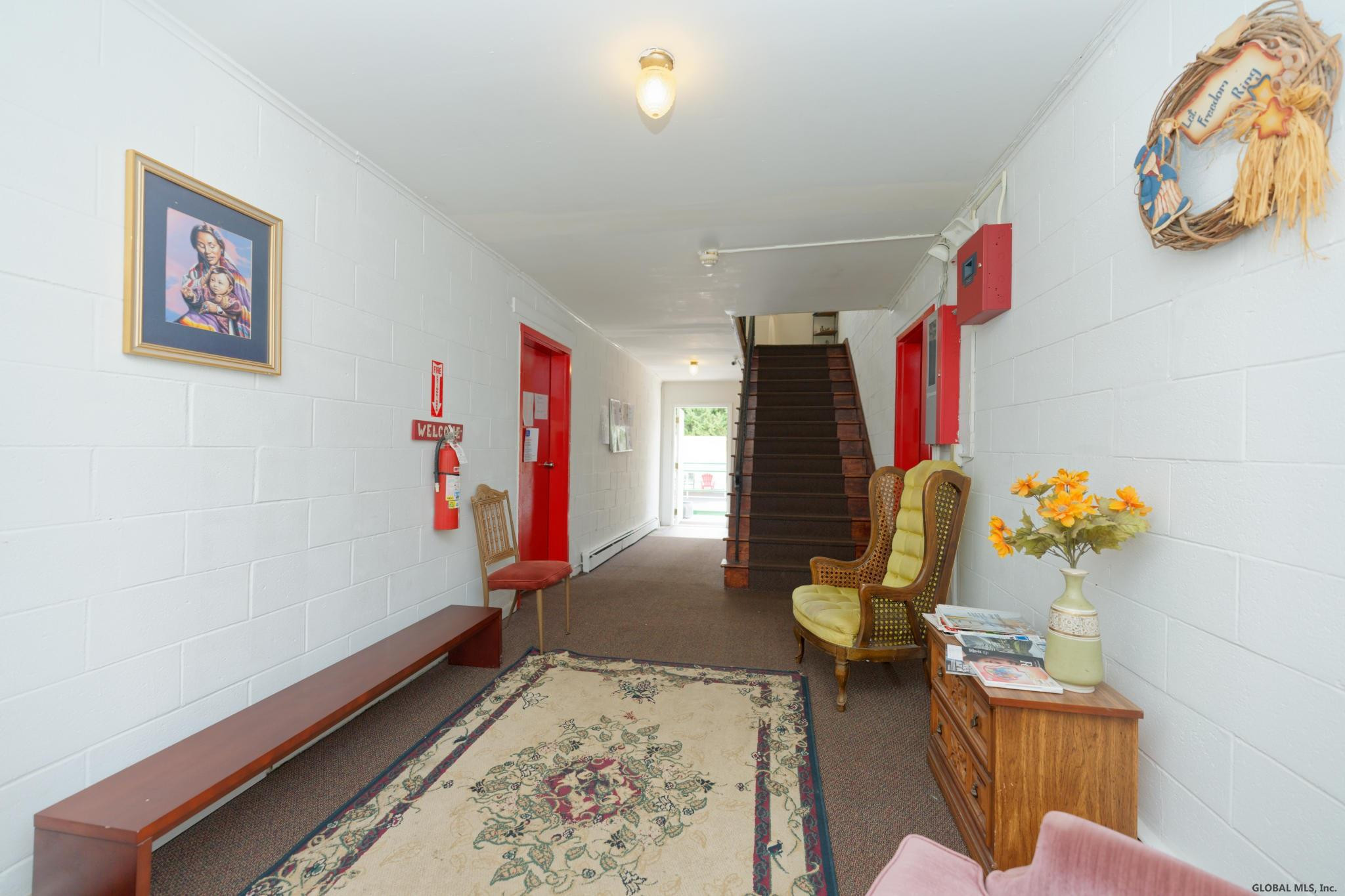 68 Brunswick Road Troy, NY 12180 - Photo 5 of 28 Photo 5