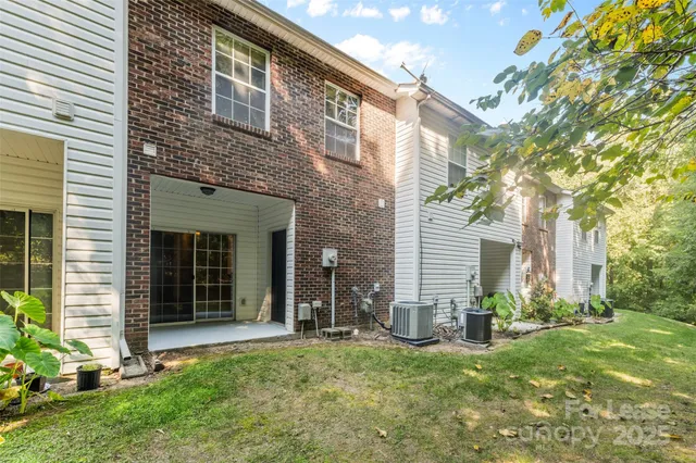 $1,650 | 2476 Ryerson Court, Charlotte, NC 28213