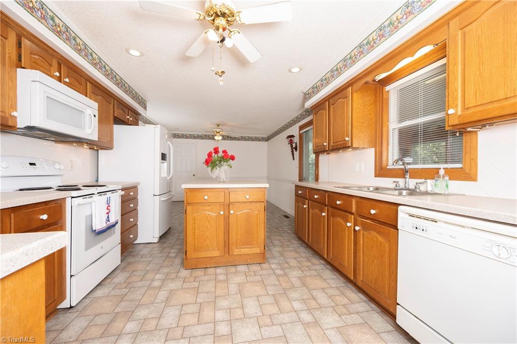 1630 Yadkin Valley Road Advance, NC 27006 - Photo 11 of 50