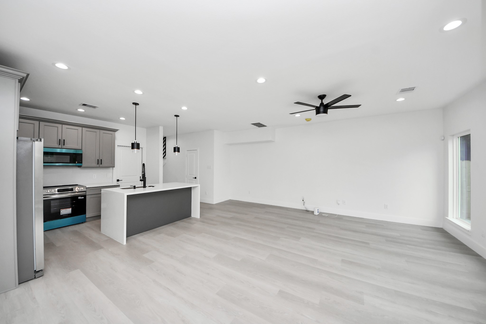 8218 Lawler Street Houston, TX 77051 - Photo 19 of 29