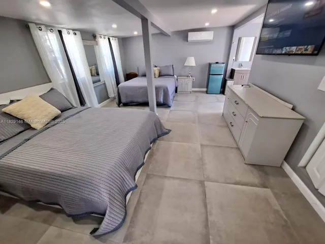 $1,100,000 | 2242 Polk Street, Hollywood, FL 33020