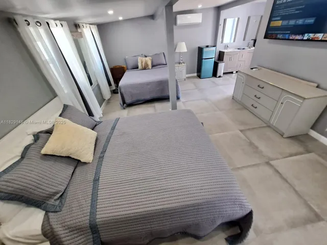 $1,100,000 | 2242 Polk Street, Hollywood, FL 33020