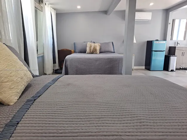 $1,100,000 | 2242 Polk Street, Hollywood, FL 33020