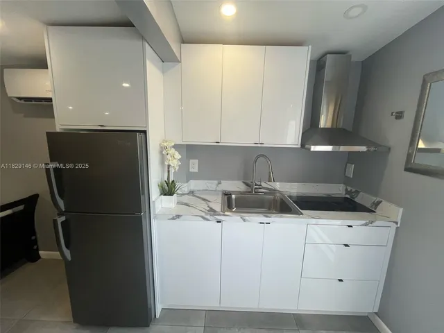 $1,100,000 | 2242 Polk Street, Hollywood, FL 33020