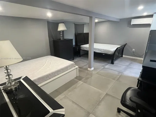 $1,100,000 | 2242 Polk Street, Hollywood, FL 33020