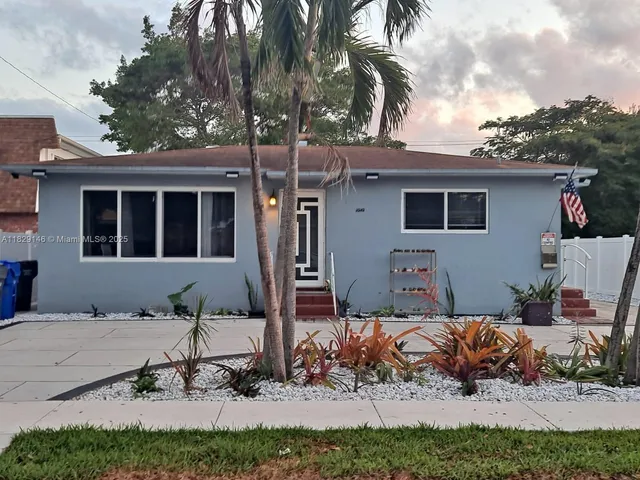 $1,100,000 | 2242 Polk Street, Hollywood, FL 33020