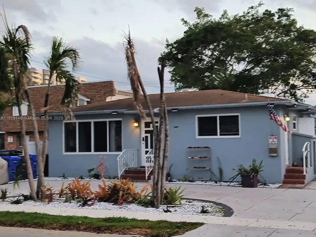 $1,100,000 | 2242 Polk Street, Hollywood, FL 33020