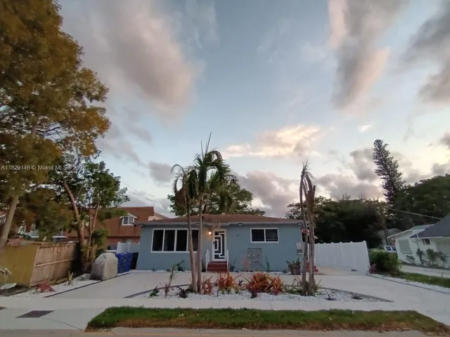 $1,100,000 | 2242 Polk Street, Hollywood, FL 33020