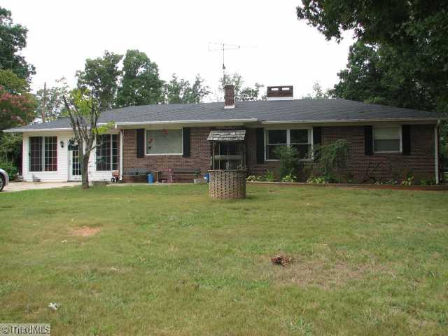 1632 Garner Road Denton, NC 27239 - Photo 1 of 15 Exterior Front.