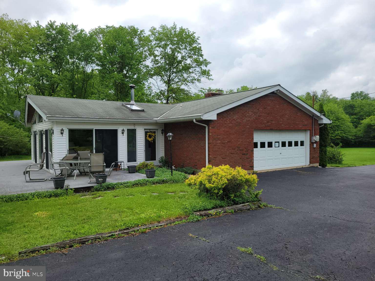 66 Yankee Road Quakertown, PA 18951 - Photo 3 of 25 Gallery Image 3
