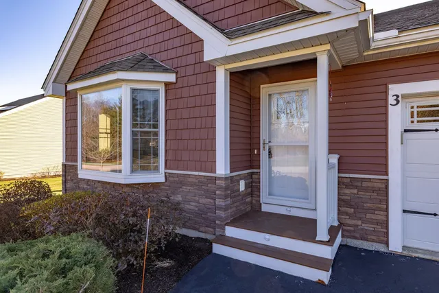 $615,000 | 3 Wilson Way, Brentwood, NH 03833