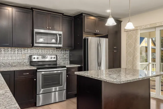 $615,000 | 3 Wilson Way, Brentwood, NH 03833