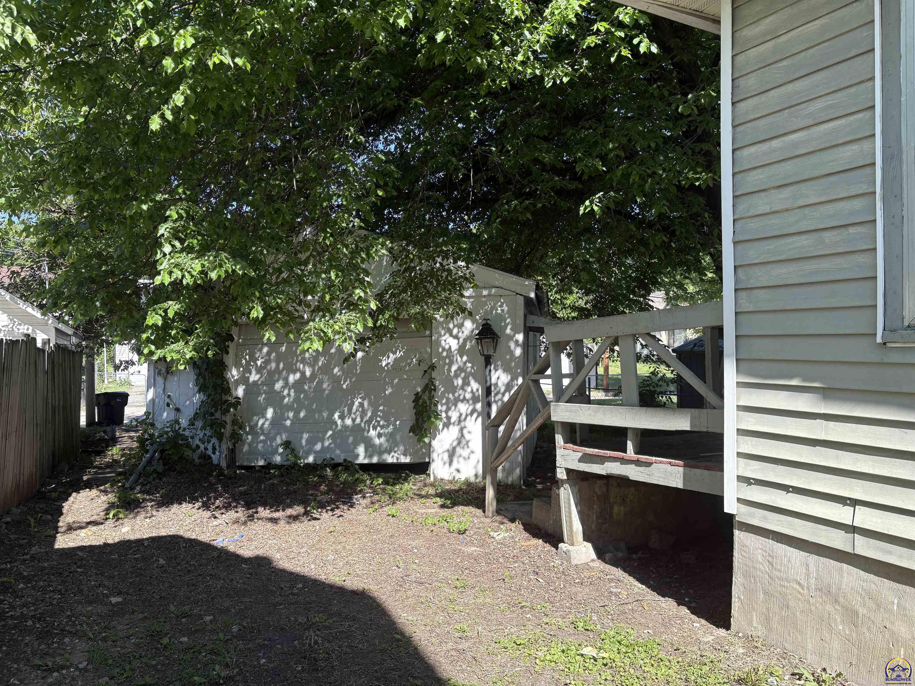 1143 Southwest Jewell Avenue Topeka, KS 66604 - Photo 18 of 28