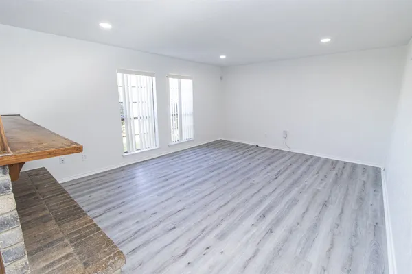 $1,800 | 14010 Meyersville Drive, Houston, TX 77049