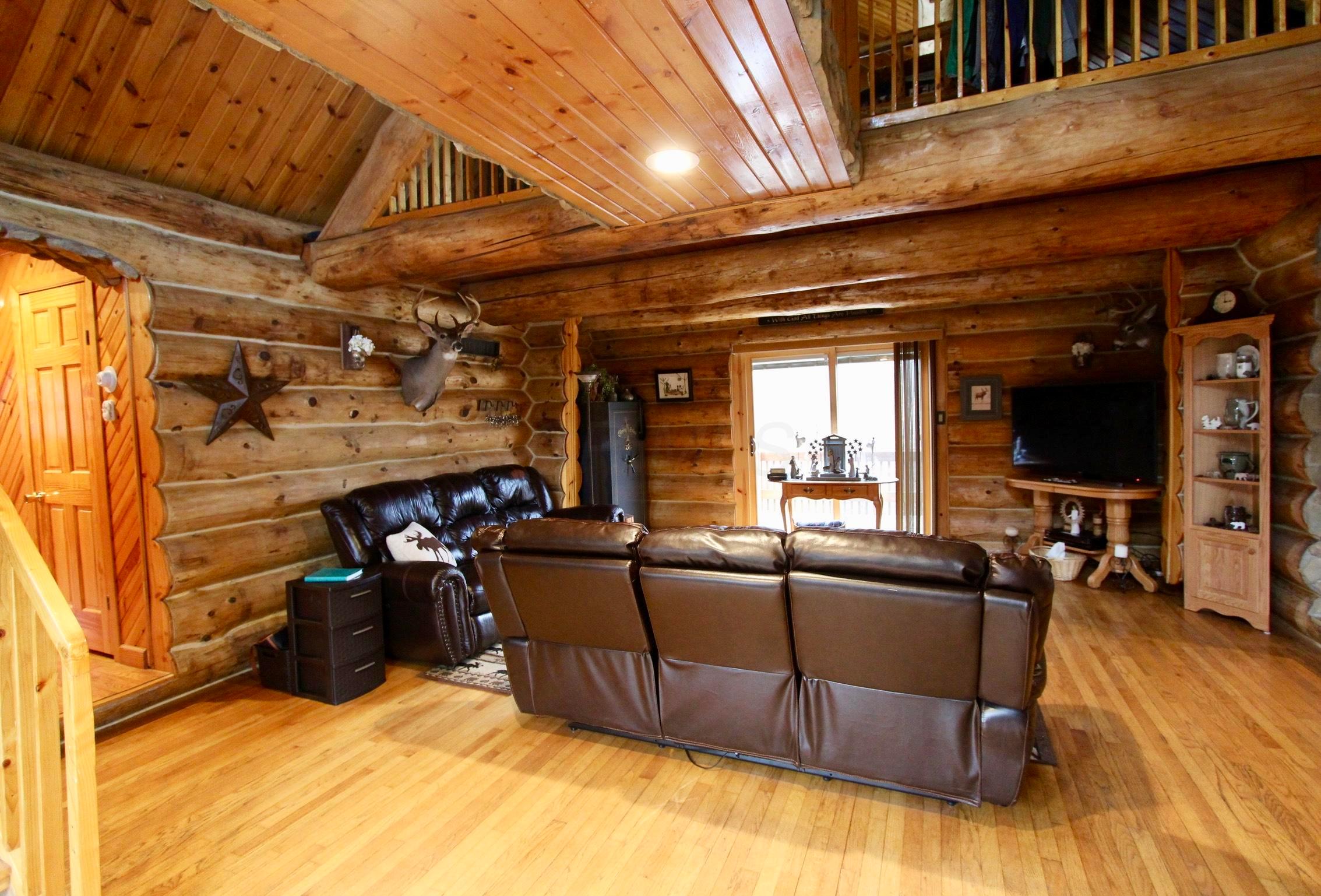 7860 Rutledge Road Howard, OH 43028 - Photo 3 of 25 Gallery Image 3