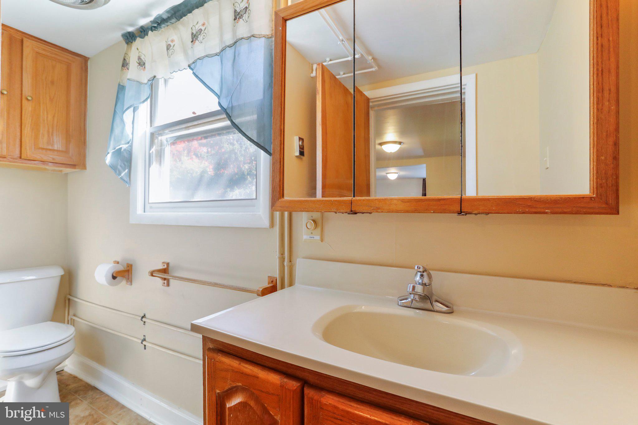 9368 Tomstown Road Waynesboro, PA 17268 - Photo 12 of 29 Gallery Image 12